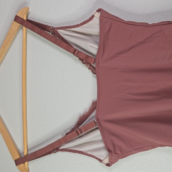Hey shape v neck body suit Elegant Lace Mauve Bodysuit size XL. - Picture 6 of 9
